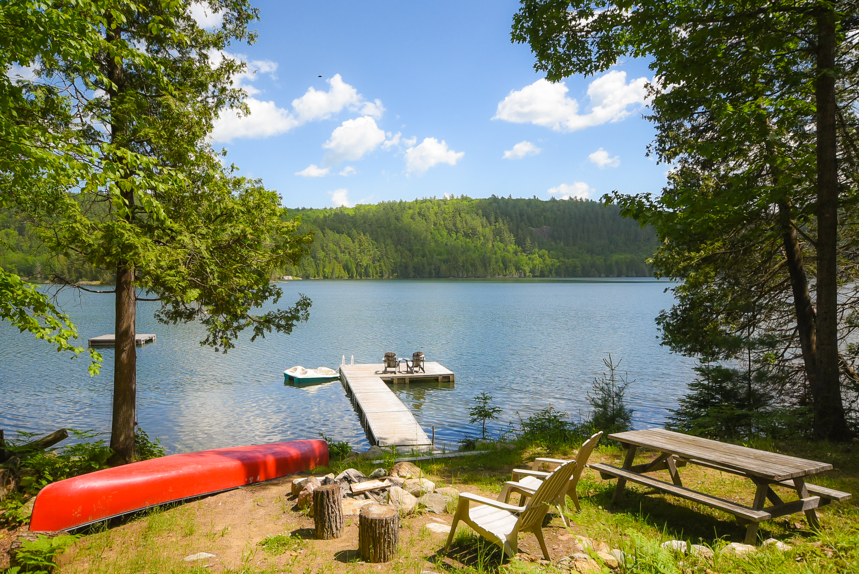 12 ch des cedres, Northfield, Quebec, Canada, 4 Bedrooms Bedrooms, ,2 BathroomsBathrooms,Cottage,Vacation Rental,Harvest Moon,ch des cedres,1000