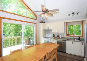 12 ch des cedres, Northfield, Quebec, Canada, 4 Bedrooms Bedrooms, ,2 BathroomsBathrooms,Cottage,Vacation Rental,Harvest Moon,ch des cedres,1000