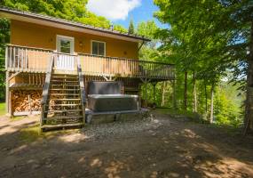 12 ch des cedres, Northfield, Quebec, Canada, 4 Bedrooms Bedrooms, ,2 BathroomsBathrooms,Cottage,Vacation Rental,Harvest Moon,ch des cedres,1000