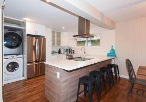 2176 Lambeth Wk, Ottawa, Ontario, Canada, 4 Bedrooms Bedrooms, ,2 BathroomsBathrooms,Multi-Family,For Rent - Upper Unit,Lambeth Wk,1012