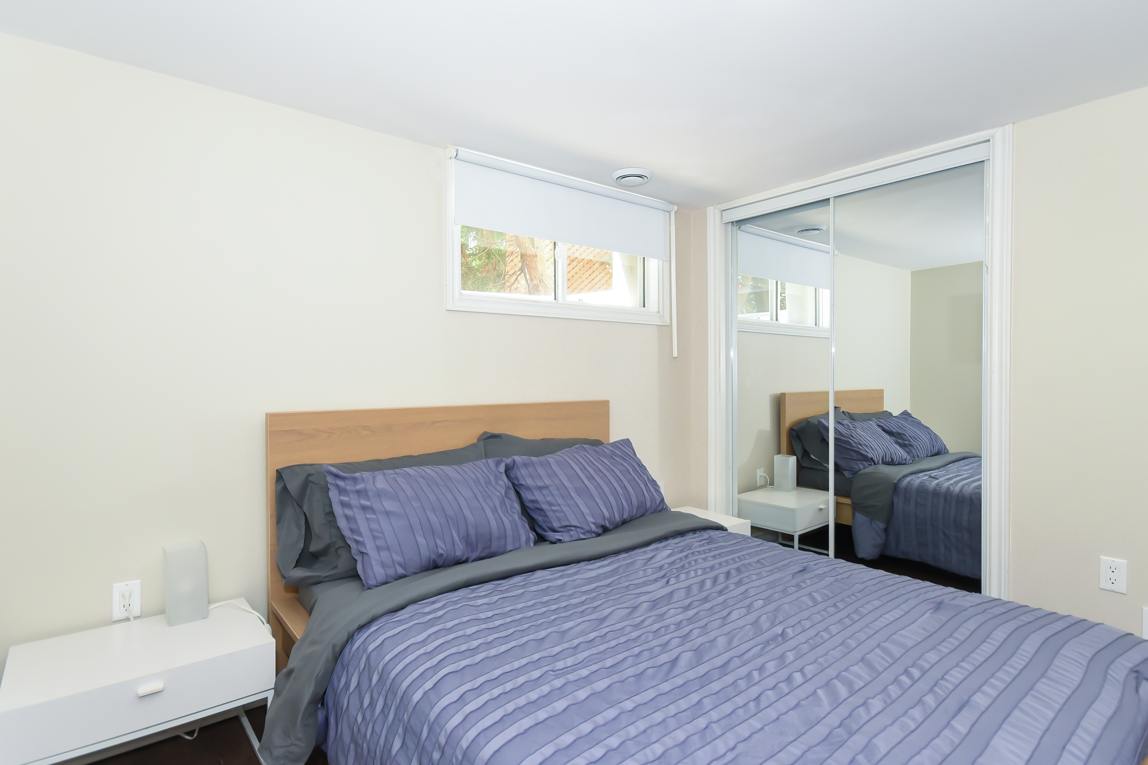 Address not available!, 3 Bedrooms Bedrooms, ,1 BathroomBathrooms,Multi-Family,For Rent - Lower Unit,Lambeth Walk,1015
