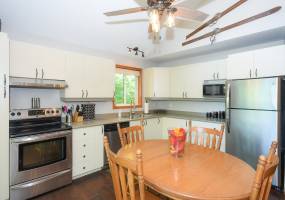 14 ch des cedres, Northfield, Quebec, Canada, 3 Bedrooms Bedrooms, ,2 BathroomsBathrooms,Cottage,Vacation Rental,Flower Moon Cottage,ch des cedres,1001