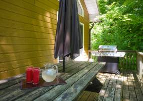 14 ch des cedres, Northfield, Quebec, Canada, 3 Bedrooms Bedrooms, ,2 BathroomsBathrooms,Cottage,Vacation Rental,Flower Moon Cottage,ch des cedres,1001