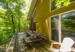 14 ch des cedres, Northfield, Quebec, Canada, 3 Bedrooms Bedrooms, ,2 BathroomsBathrooms,Cottage,Vacation Rental,Flower Moon Cottage,ch des cedres,1001