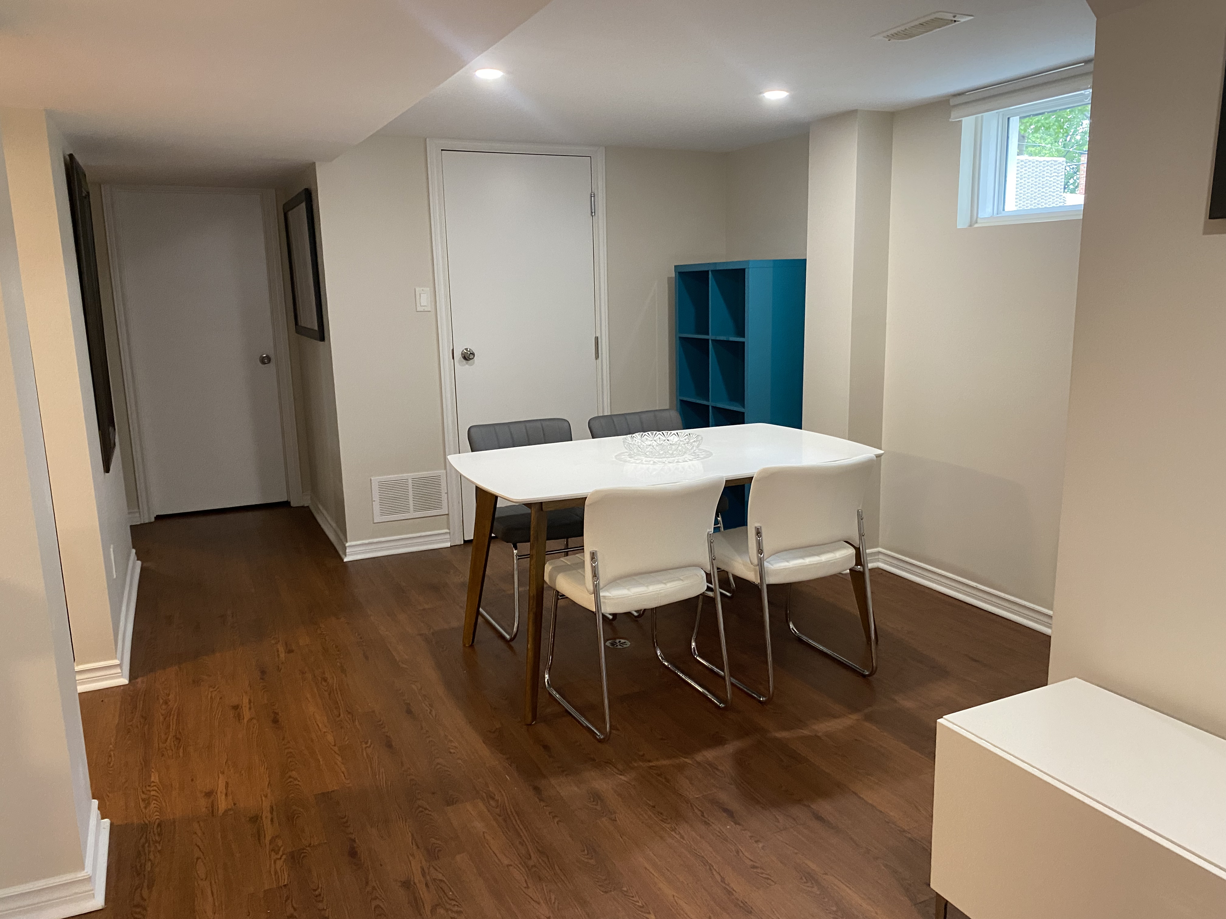 2147-B Lambeth Walk, Ottawa, Ontario, Canada K2C 1E9, 2 Bedrooms Bedrooms, ,1 BathroomBathrooms,Multi-Family,For Rent - Lower Unit,Lambeth Walk,1023