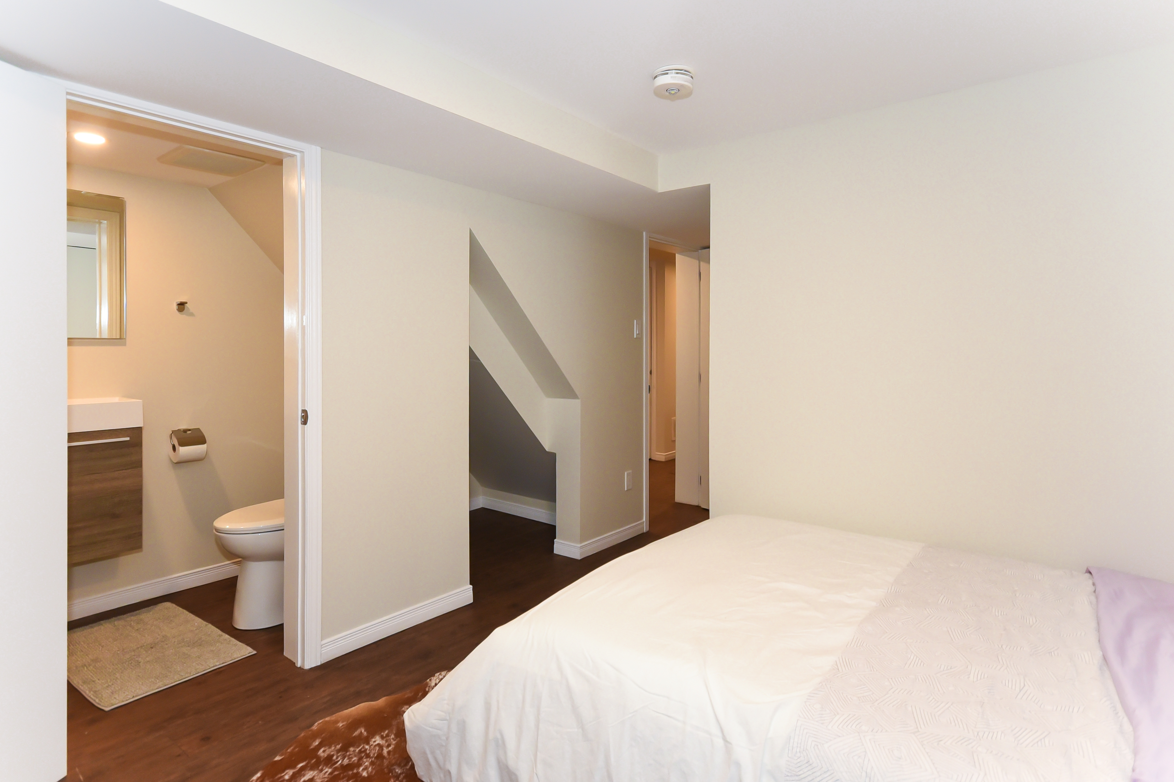 2176-B Lambeth Walk, Ottawa, Ontario, Canada K2C1E9, 4 Bedrooms Bedrooms, ,2.5 BathroomsBathrooms,Multi-Family,For Rent - Lower Unit,Lambeth Walk,1026