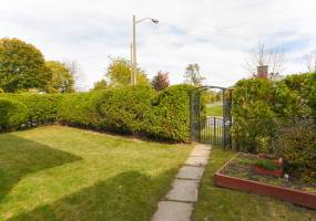 2138-B Iris St, Ottawa, Ontario, Canada K2C 1B3, 4 Bedrooms Bedrooms, ,2 BathroomsBathrooms,Multi-Family,For Rent - Lower Unit,Iris St,-1,1037