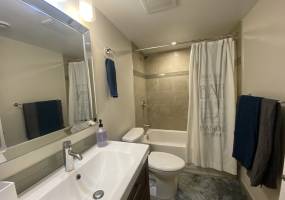 2138-B Iris St, Ottawa, Ontario, Canada K2C 1B3, 4 Bedrooms Bedrooms, ,2 BathroomsBathrooms,Multi-Family,For Rent - Lower Unit,Iris St,-1,1037