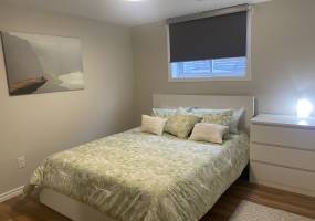 2138-B Iris St, Ottawa, Ontario, Canada K2C 1B3, 4 Bedrooms Bedrooms, ,2 BathroomsBathrooms,Multi-Family,For Rent - Lower Unit,Iris St,-1,1037