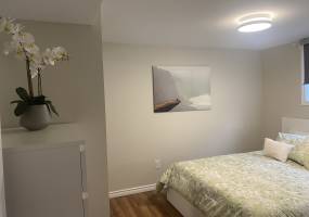 2138-B Iris St, Ottawa, Ontario, Canada K2C 1B3, 4 Bedrooms Bedrooms, ,2 BathroomsBathrooms,Multi-Family,For Rent - Lower Unit,Iris St,-1,1037