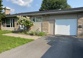 102-A Starwood, Ottawa, Ontario, Canada K2G 1Z7, 4 Bedrooms Bedrooms, ,2 BathroomsBathrooms,Multi-Family,For Rent - Upper Unit,Starwood,1038