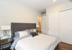 44D Byron Avenue, Ottawa, Ontario, Canada K1Y 3J1, 2 Bedrooms Bedrooms, ,1 BathroomBathrooms,Single Family,For Rent,Byron Avenue,1,1073