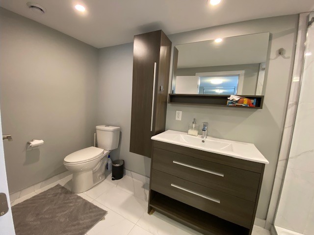 2180 Lambeth Walk, Ottawa, Ontario, Canada, 3 Bedrooms Bedrooms, ,3 BathroomsBathrooms,Multi-Family,For Rent - Lower Unit,Lambeth Walk,1080