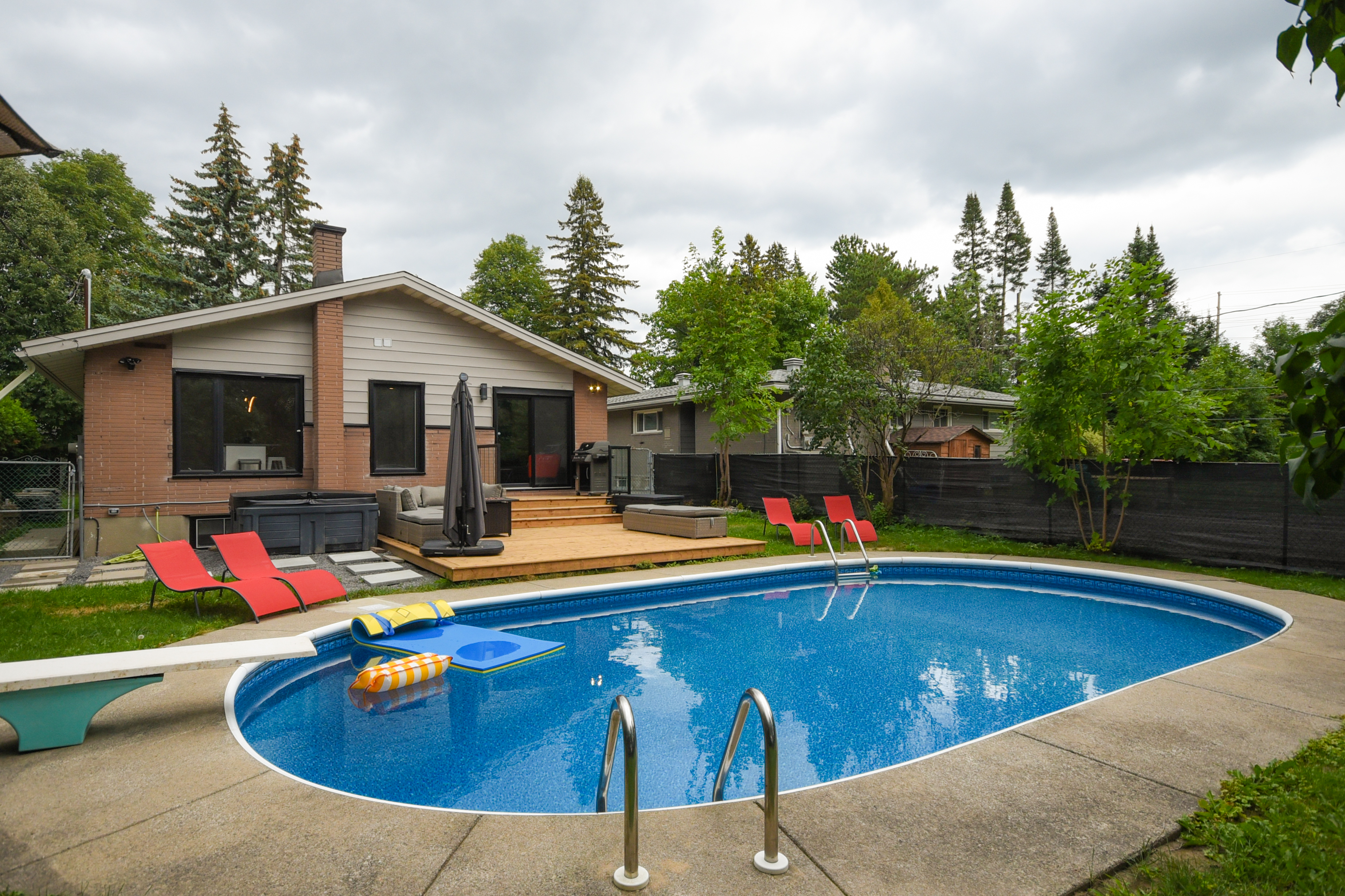 2180 Lambeth Walk, Ottawa, Ontario, Canada K2C 1E9, 6 Bedrooms Bedrooms, ,6 BathroomsBathrooms,Multi-Family,For Sale,Lambeth Walk,1084