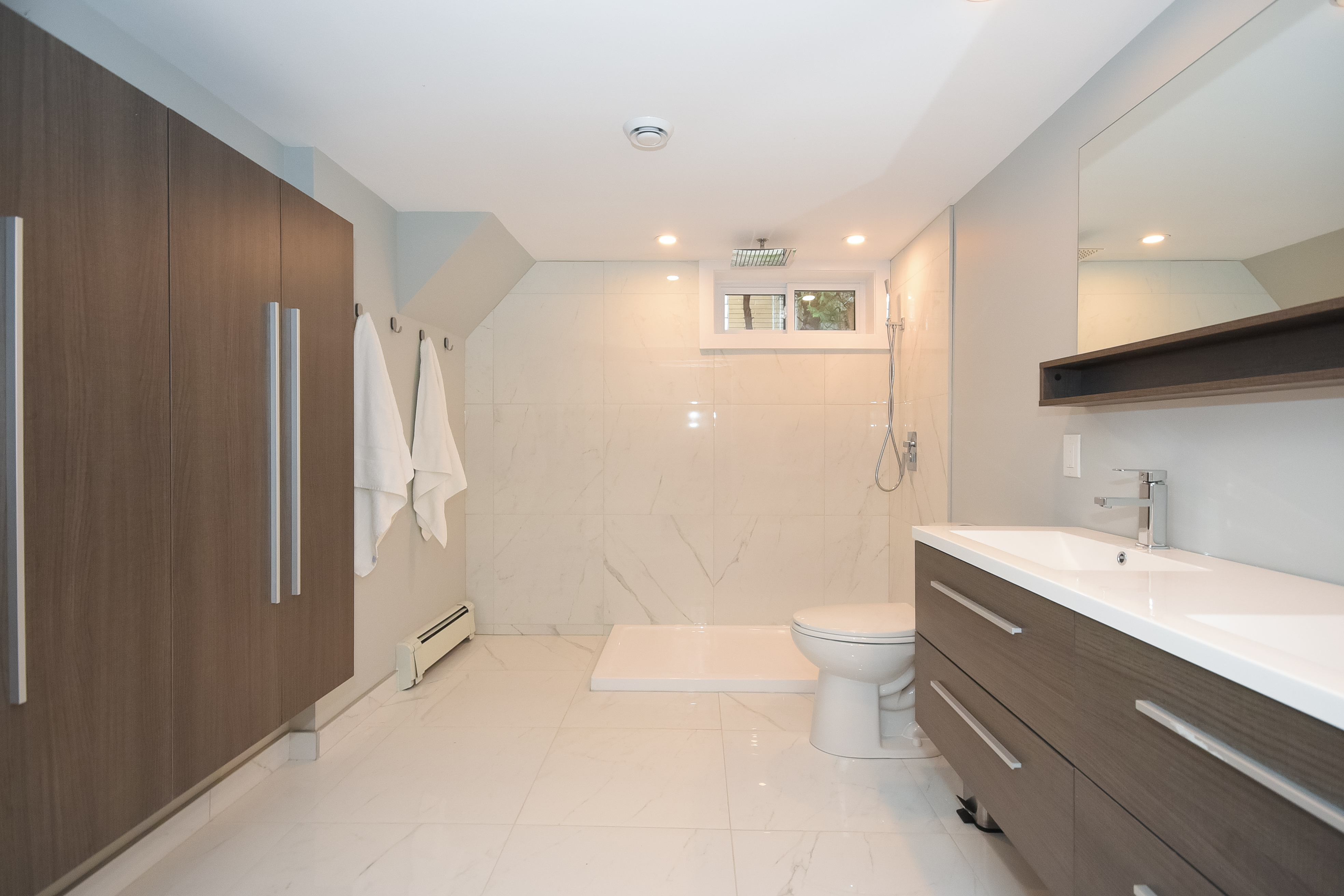 2180 Lambeth Walk, Ottawa, Ontario, Canada K2C 1E9, 6 Bedrooms Bedrooms, ,6 BathroomsBathrooms,Multi-Family,For Sale,Lambeth Walk,1084