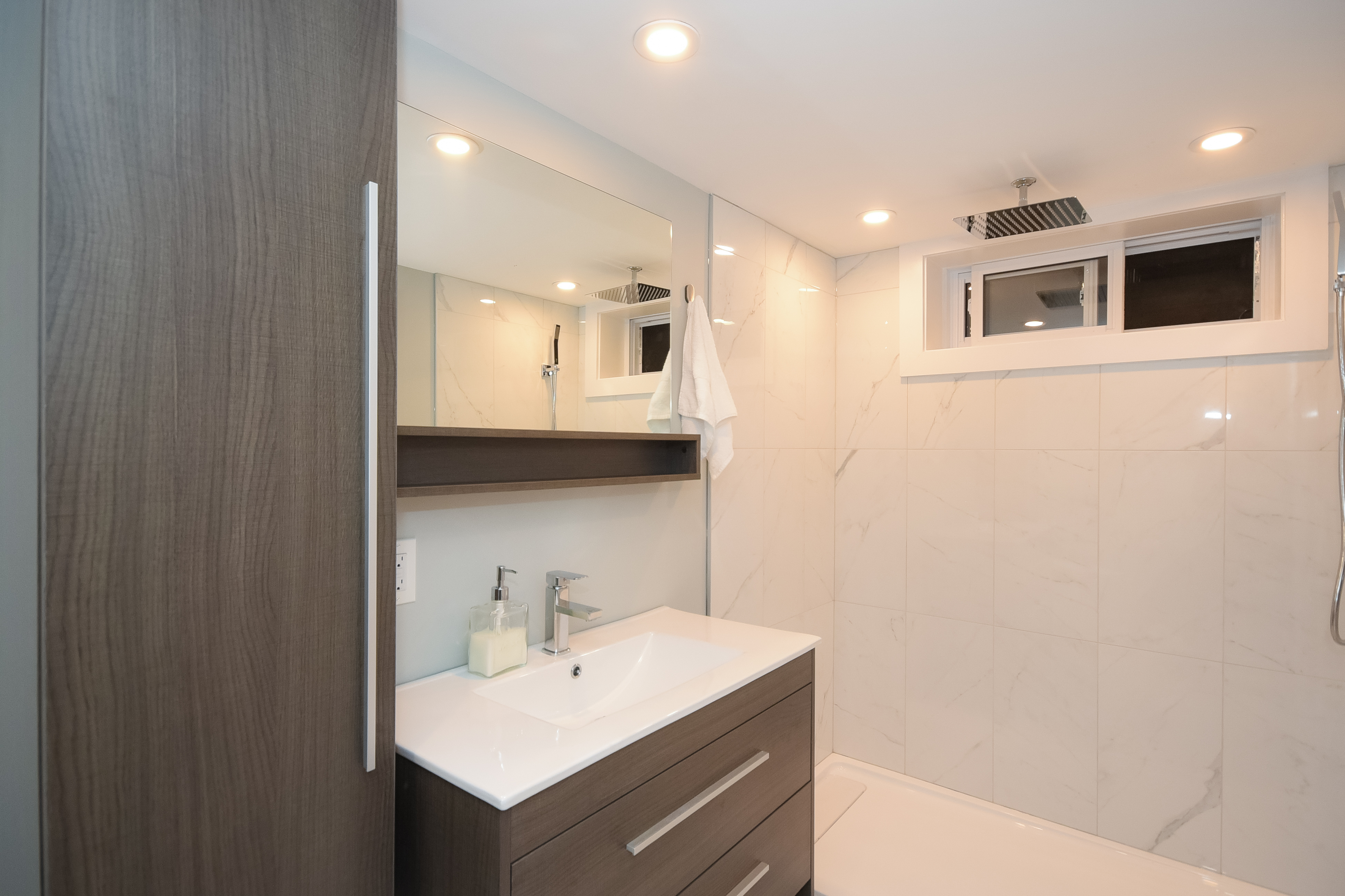 2180 Lambeth Walk, Ottawa, Ontario, Canada K2C 1E9, 6 Bedrooms Bedrooms, ,6 BathroomsBathrooms,Multi-Family,For Sale,Lambeth Walk,1084