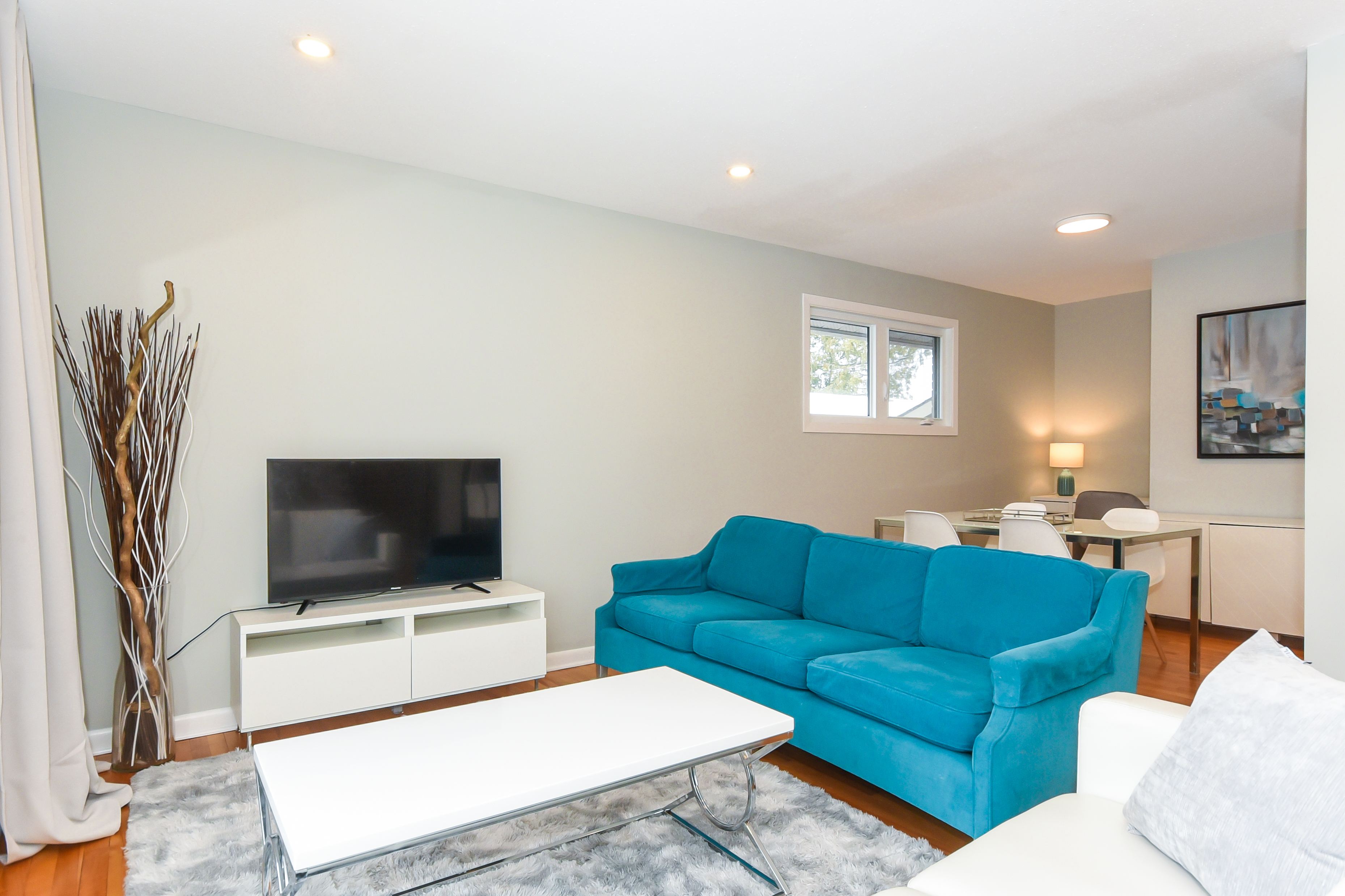Address not available!, 3 Bedrooms Bedrooms, ,1 BathroomBathrooms,Multi-Family,For Rent - Upper Unit,Lambeth Walk,1087
