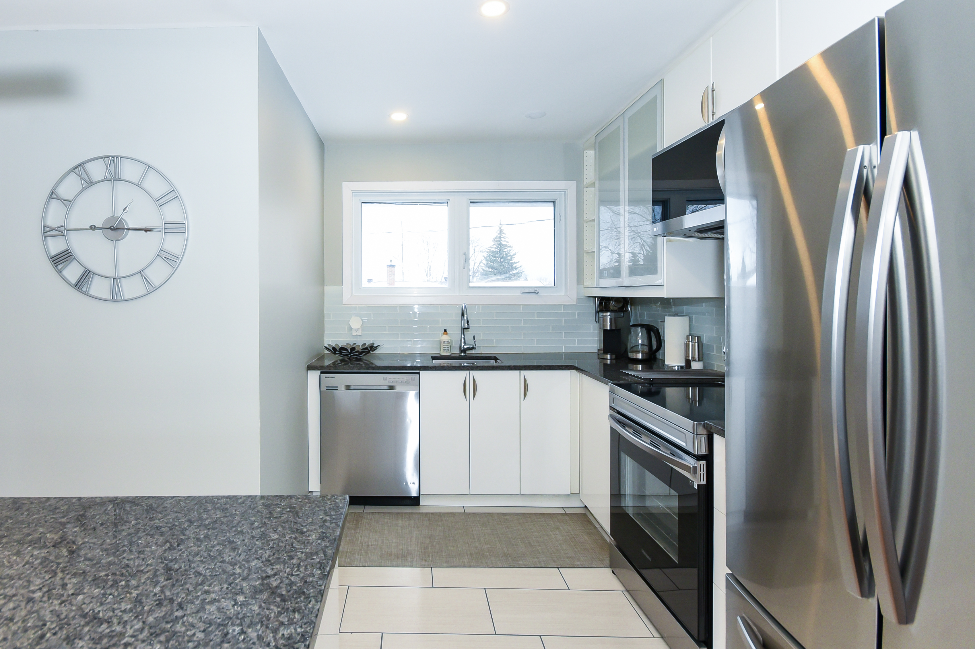 Address not available!, 3 Bedrooms Bedrooms, ,1 BathroomBathrooms,Multi-Family,For Rent - Upper Unit,Lambeth Walk,1087