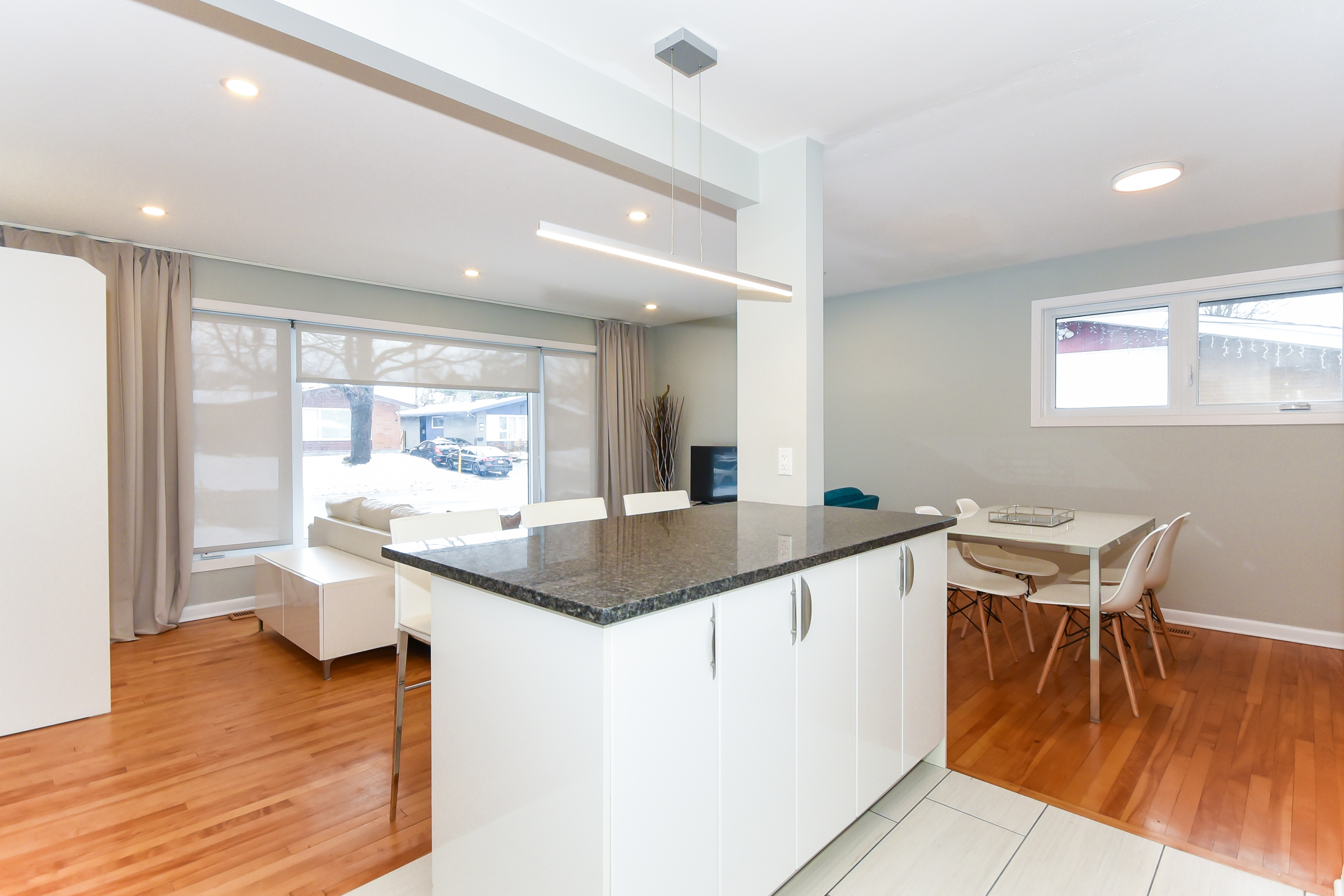 Address not available!, 3 Bedrooms Bedrooms, ,1 BathroomBathrooms,Multi-Family,For Rent - Upper Unit,Lambeth Walk,1087