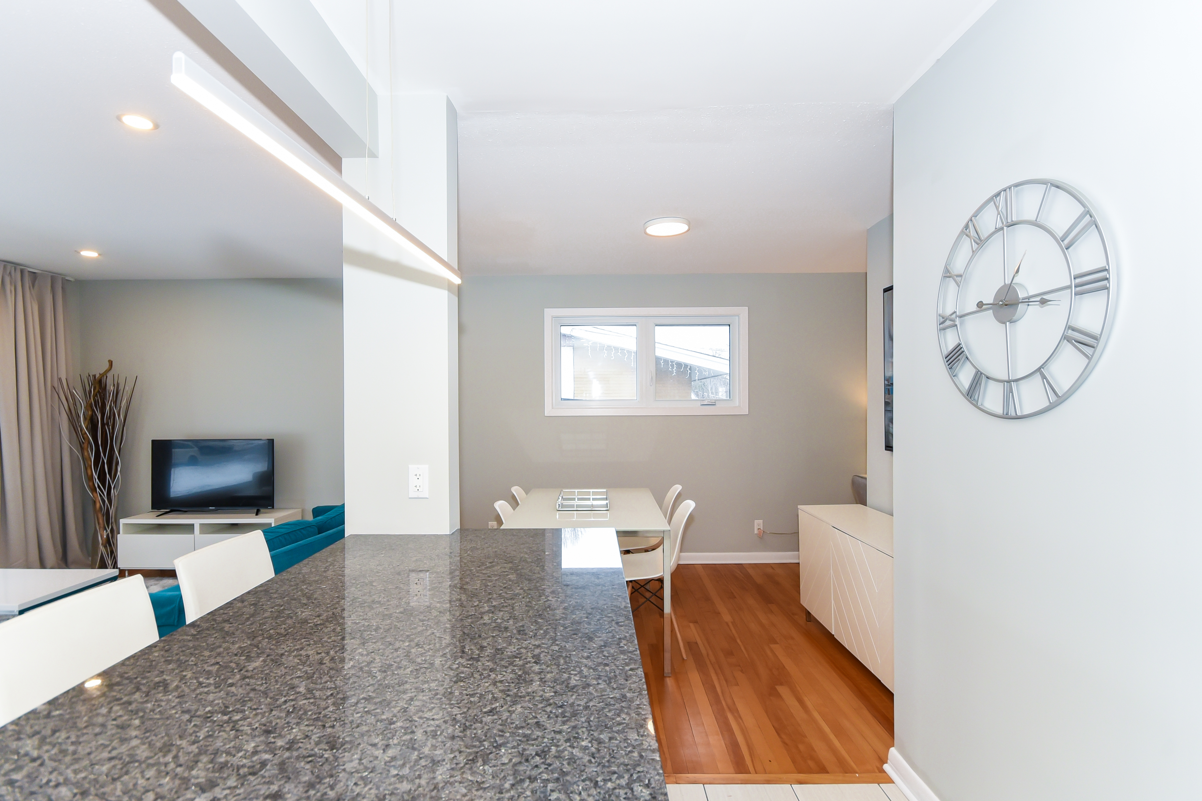 Address not available!, 3 Bedrooms Bedrooms, ,1 BathroomBathrooms,Multi-Family,For Rent - Upper Unit,Lambeth Walk,1087