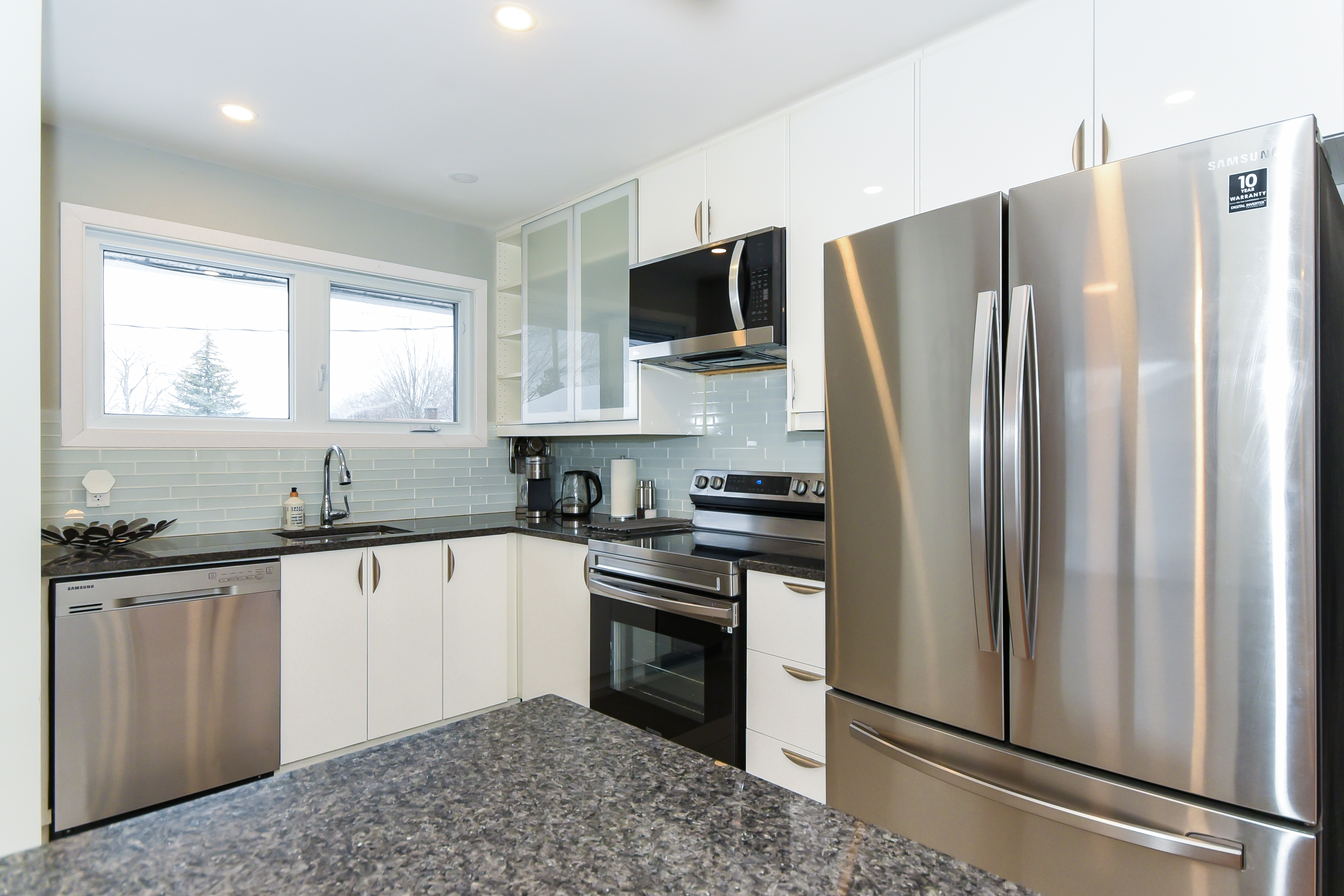 Address not available!, 3 Bedrooms Bedrooms, ,1 BathroomBathrooms,Multi-Family,For Rent - Upper Unit,Lambeth Walk,1087
