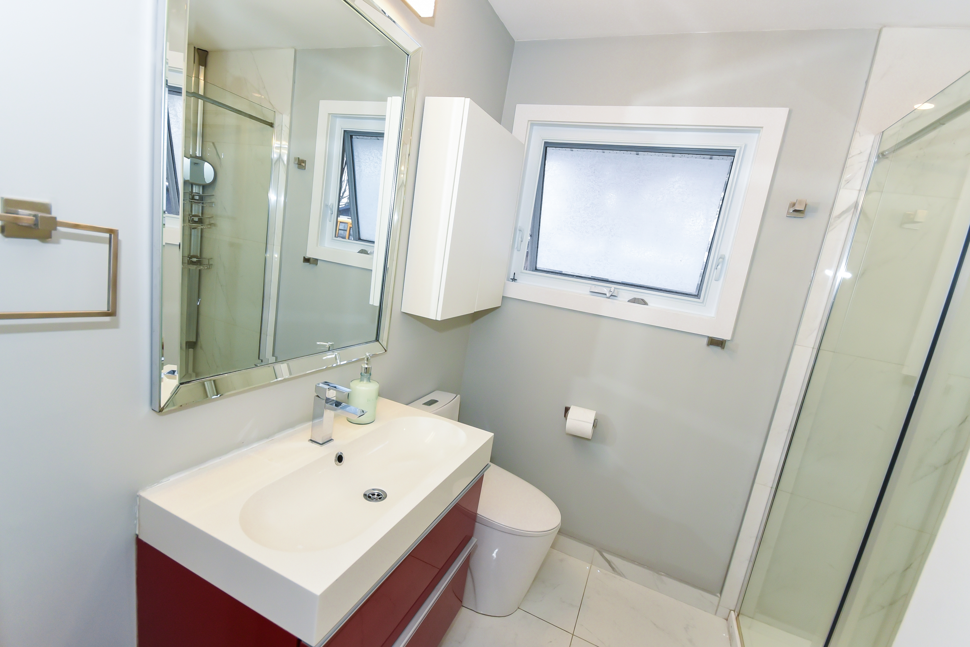 Address not available!, 3 Bedrooms Bedrooms, ,1 BathroomBathrooms,Multi-Family,For Rent - Upper Unit,Lambeth Walk,1087