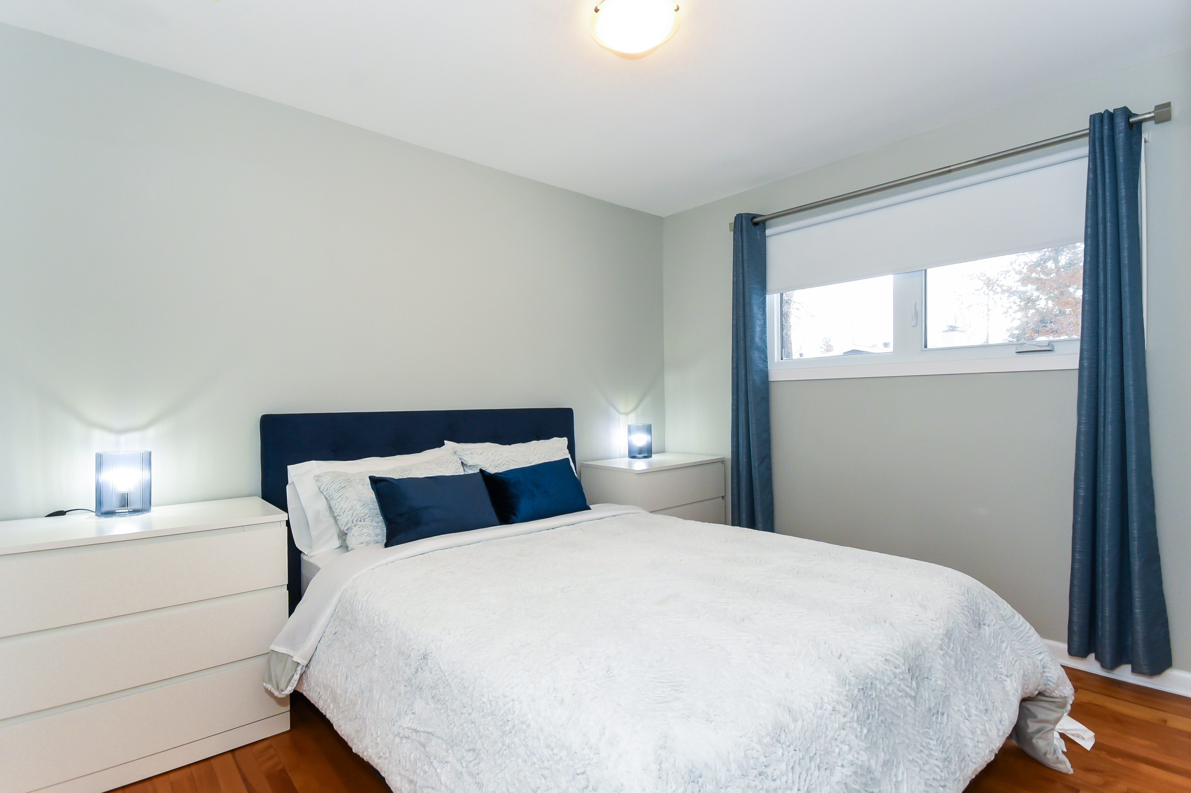 Address not available!, 3 Bedrooms Bedrooms, ,1 BathroomBathrooms,Multi-Family,For Rent - Upper Unit,Lambeth Walk,1087