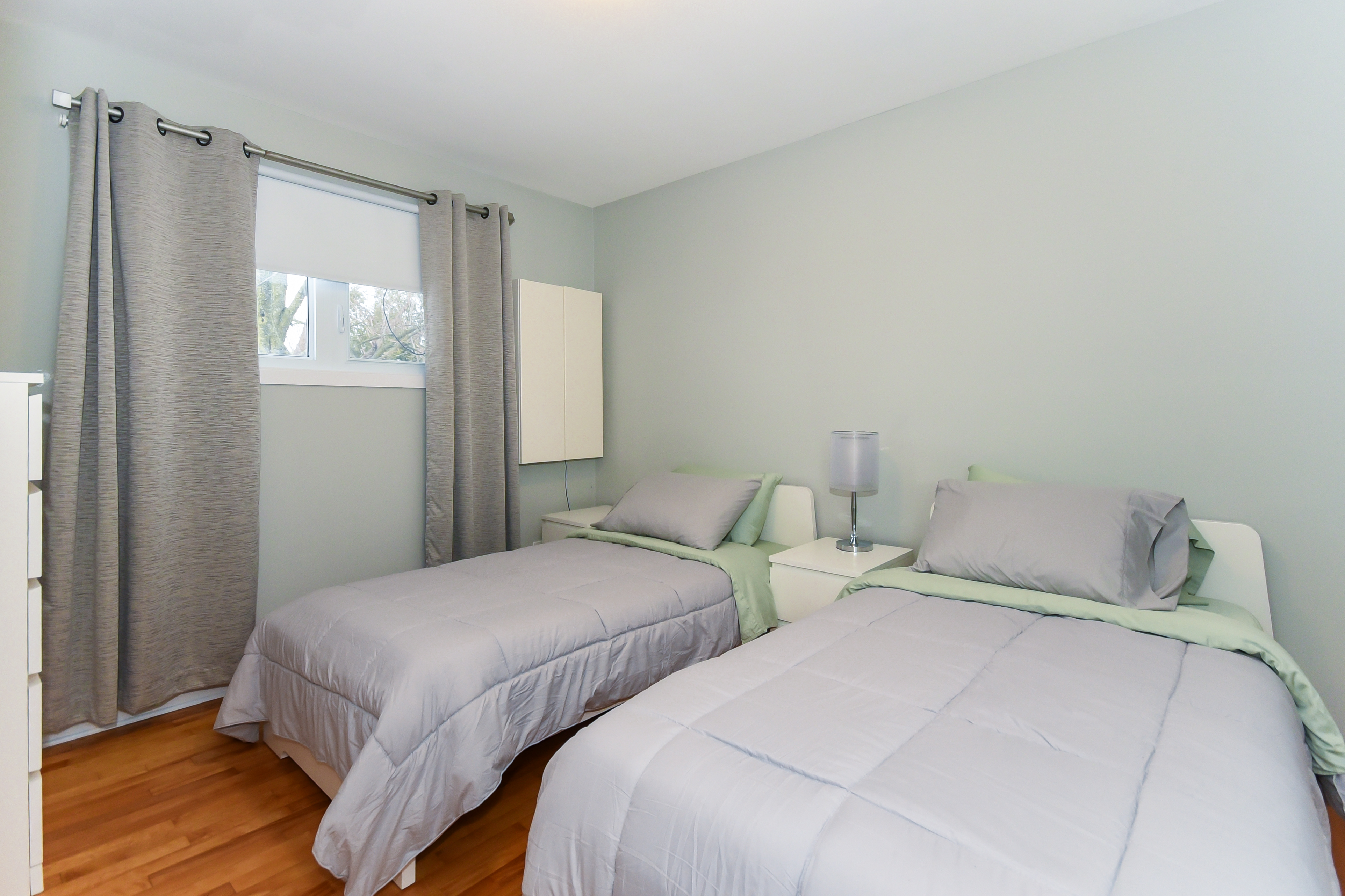 Address not available!, 3 Bedrooms Bedrooms, ,1 BathroomBathrooms,Multi-Family,For Rent - Upper Unit,Lambeth Walk,1087