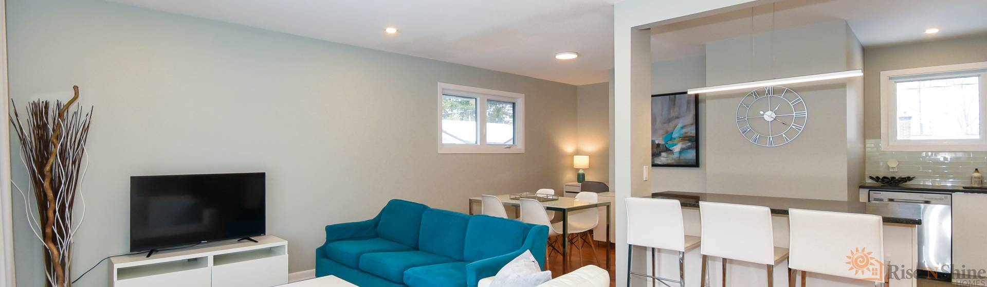 Address not available!, 3 Bedrooms Bedrooms, ,1 BathroomBathrooms,Multi-Family,For Rent - Upper Unit,Lambeth Walk,1087
